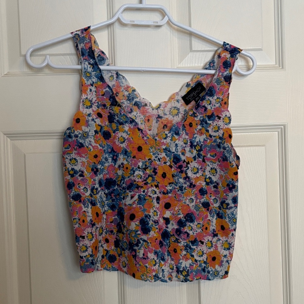 Floral cropped top shop tank